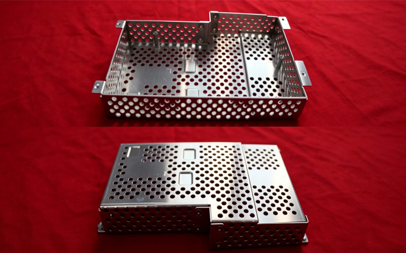Hongshengjia Hardware besitzt jetzt einen Laser; Servo-numerische Stanzmaschine; Servobiegemaschinen; Automatisierte Nietmaschinen; CNC-Bearbeitungszentrum; CNC-Bearbeitungszentrum; CNC-Drehmaschine; Fräsmaschinen; Schleifmaschine, vollautomatische elektrostatische Sprühlinie; sowie eine Reihe von Bearbeitungsgeräten, wie z. B. unterstützende Montageleitungen, und gleichzeitig den Aufbau von Technologien mit professioneller Erfahrung und Teams in verschiedenen Abteilungen